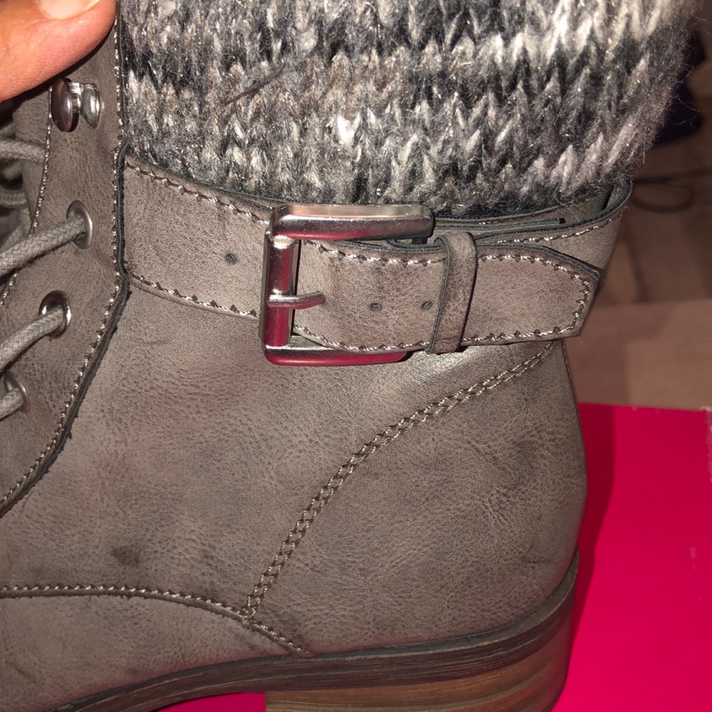 Boots 🥾 - Picture 9 of 10
